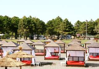 Кемпинги MCM Camping Улцинь Бунгало Делюкс с видом на сад-17