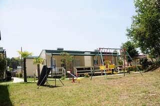 Кемпинги MCM Camping Улцинь Бунгало Делюкс с видом на сад-6